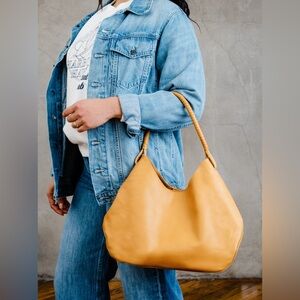 NWT Able Jackee relaxed leather shoulder bag